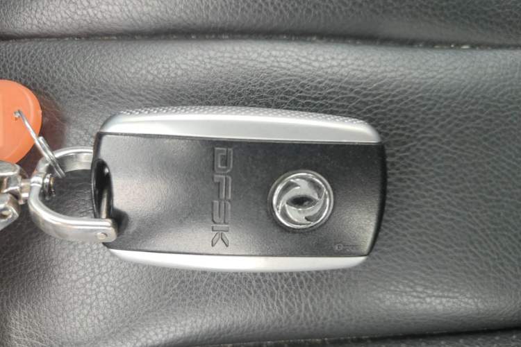 Used Dongfeng Fengon 580 2016 1.5T Manual Luxury Edition Vehicle Key