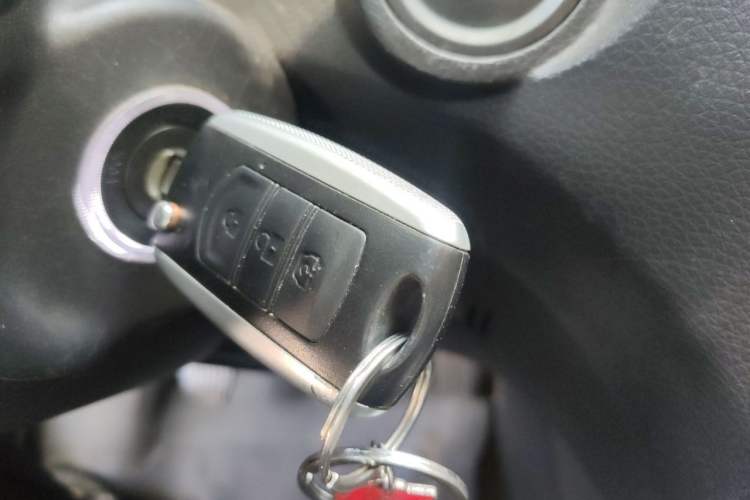 Used Dongfeng Fengon 580 2016 1.8L Manual Comfort Model Vehicle Key