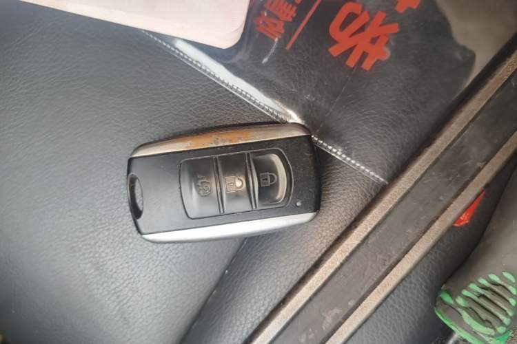 Used Dongfeng Fengon 580 2016 1.5T Manual Luxury Edition Vehicle Key