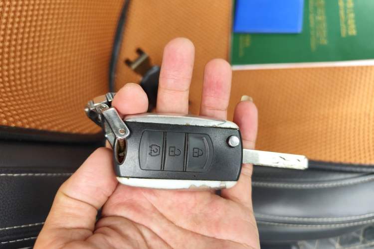 Used Dongfeng Fengon 580 2016 Revised Version 1.5T CVT Comfort Edition Vehicle Key