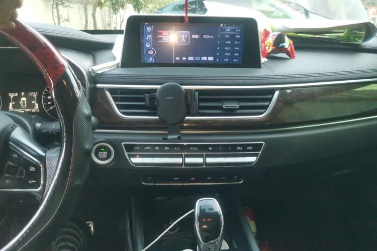 Used Dongfeng Fengon 580 2017 1.5T CVT Smart Style Model Audio And AC Panel