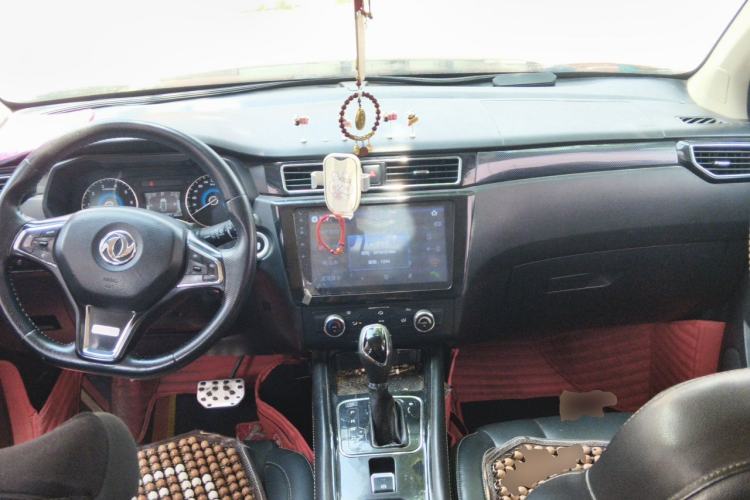 Used Dongfeng Fengon 580 2017 1.5T CVT Luxury Model Center Console