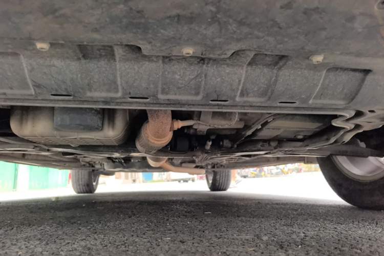 Used Dongfeng Fengon 580 2017 1.5T CVT Comfort Model Chassis Front