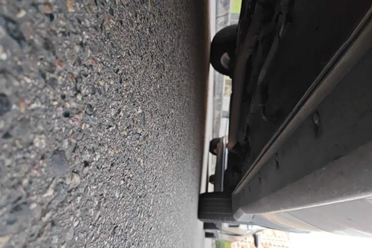 Used Dongfeng Fengon 580 2017 1.5T Manual Luxury Model Chassis Front Left