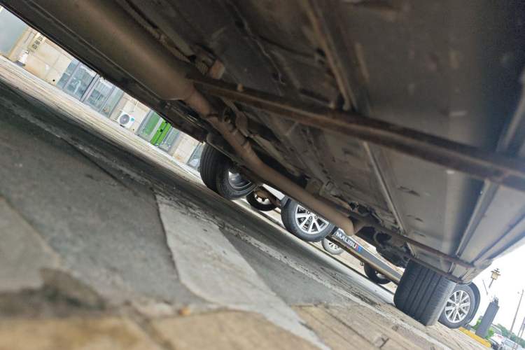 Used Dongfeng Fengon 580 2017 1.5T CVT Comfort Model Chassis Front Left