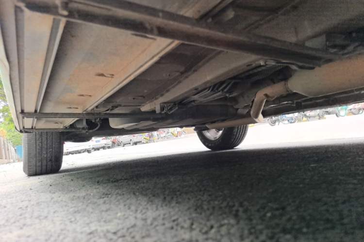 Used Dongfeng Fengon 580 2017 1.5T CVT Comfort Model Chassis Front Right