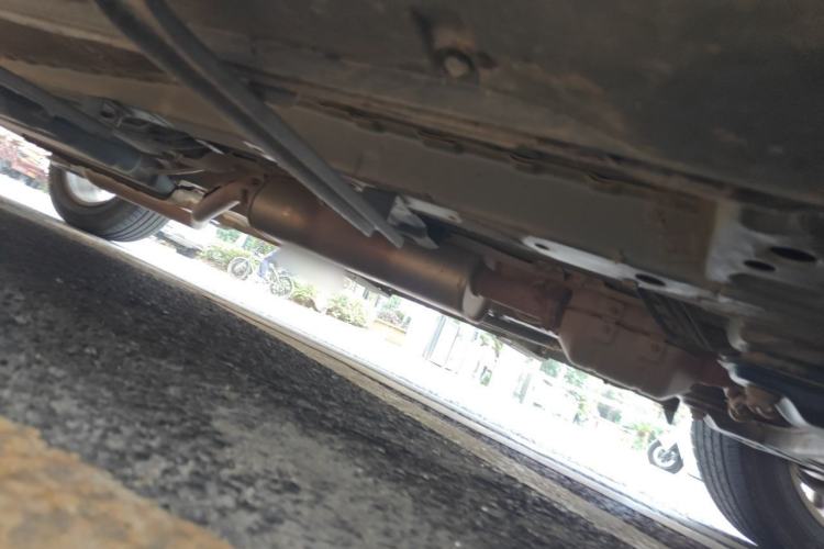 Used Dongfeng Fengon 580 2017 1.8L Manual Comfort Model Chassis Front Right