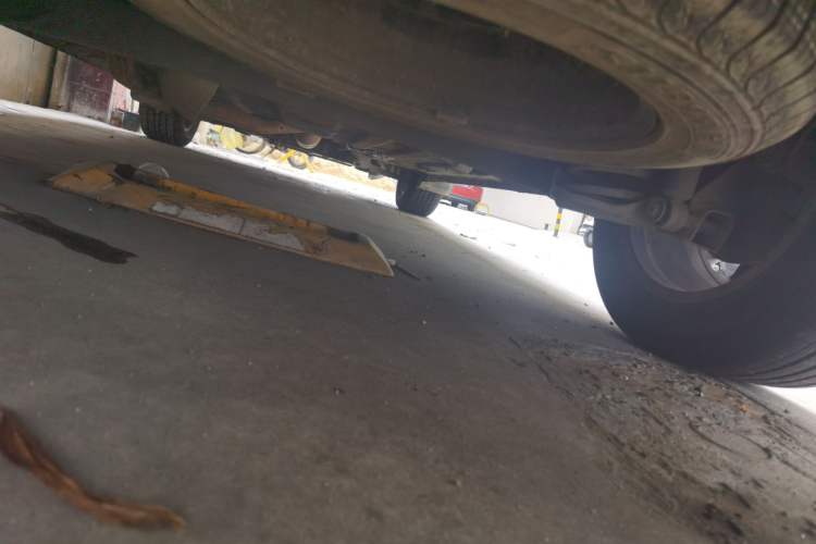 Used Dongfeng Fengon 580 2017 1.5T CVT Comfort Model Chassis Rear
