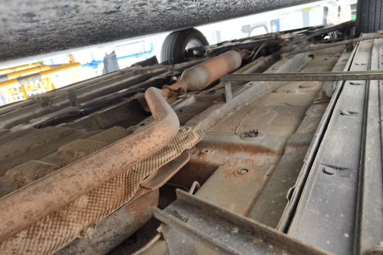 Used Dongfeng Fengon 580 2017 1.5T CVT Smart Style Model Chassis Rear Left