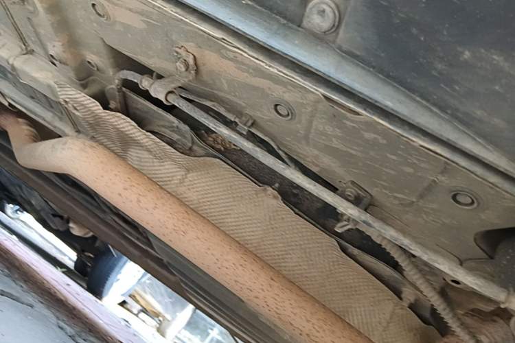 Used Dongfeng Fengon 580 2017 1.8L Manual Comfort Model Chassis Rear Left