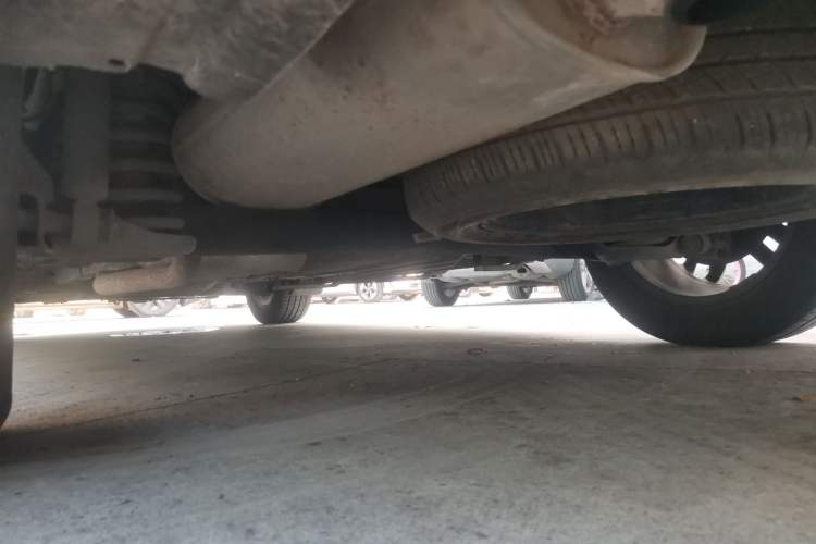 Used Dongfeng Fengon 580 2017 1.5T CVT Smart Style Model Chassis Rear Left