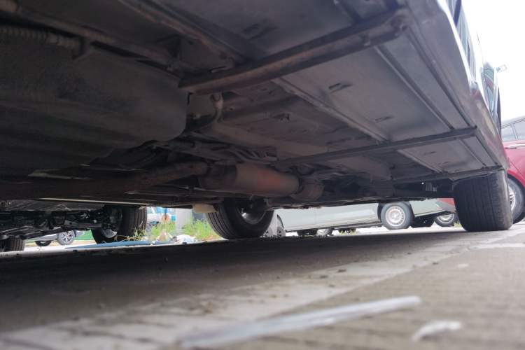 Used Dongfeng Fengon 580 2017 1.8L Manual Comfort Model Chassis Rear