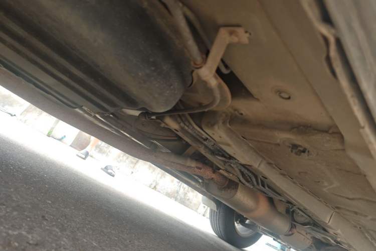 Used Dongfeng Fengon 580 2017 1.8L Manual Comfort Model Chassis Rear Right