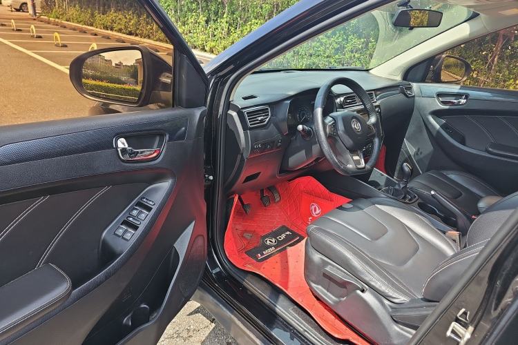 Used Dongfeng Fengon 580 2017 1.8L Manual Comfort Model Driver Seat