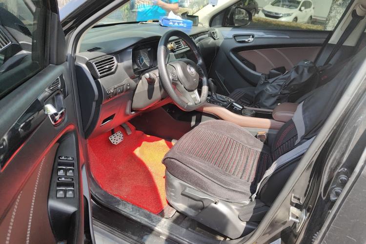 Used Dongfeng Fengon 580 2017 1.5T CVT Luxury Model Driver Seat