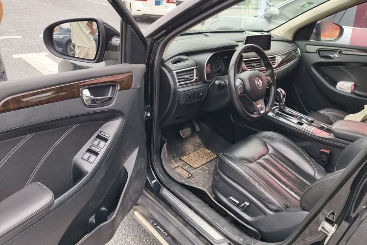 Used Dongfeng Fengon 580 2017 1.5T CVT Smart Style Model Driver Seat