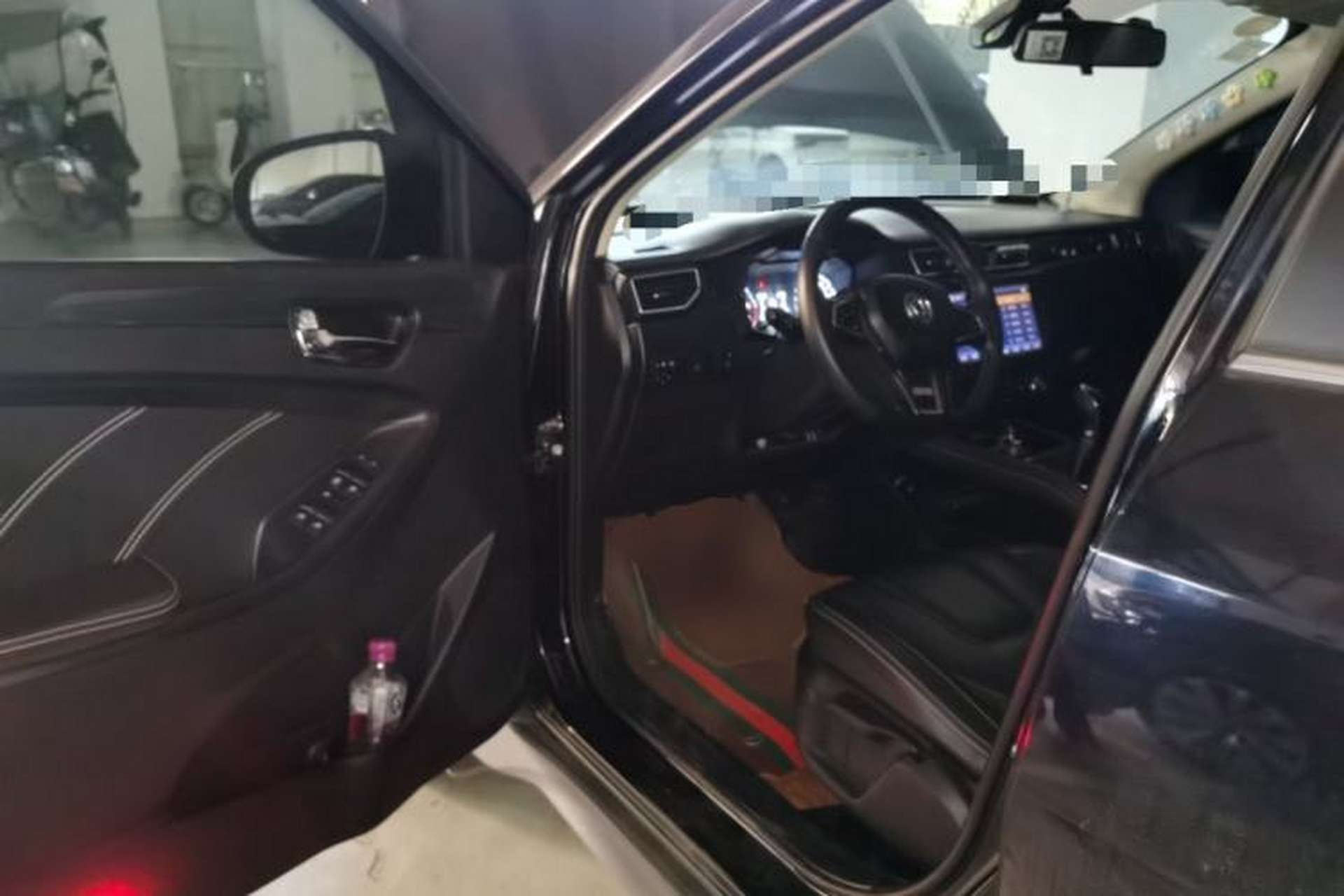 Used Dongfeng Fengon 580 2017 1.5T Manual Luxury Model Driver Seat