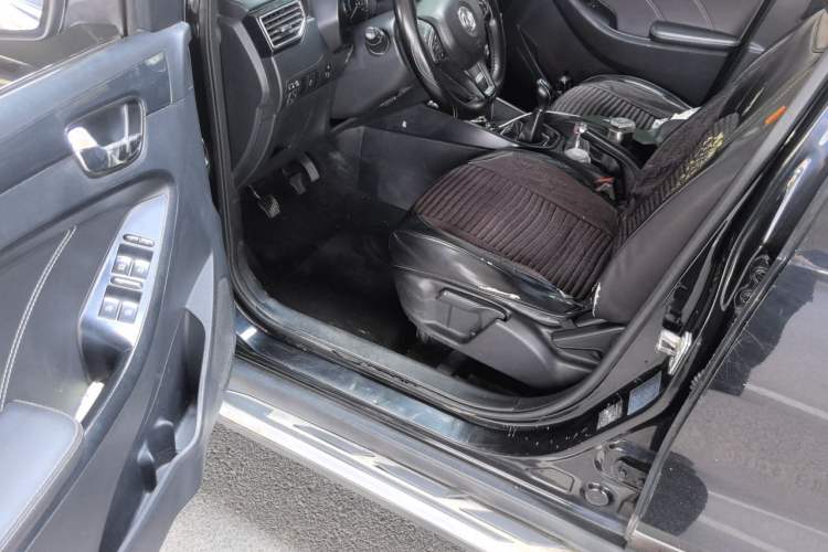 Used Dongfeng Fengon 580 2017 1.8L Manual Comfort Model Driver Seat