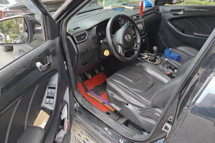 Used Dongfeng Fengon 580 2017 1.8L Manual Comfort Model Driver Seat