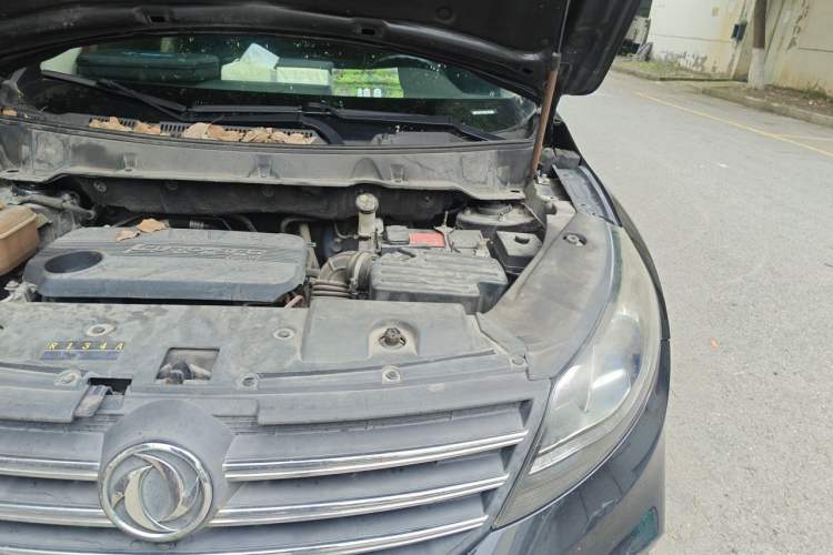Used Dongfeng Fengon 580 2017 1.5T CVT Smart Style Model Engine Bay Left