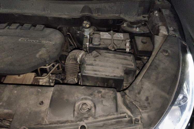 Used Dongfeng Fengon 580 2017 1.5T CVT Luxury Model Engine Bay Left