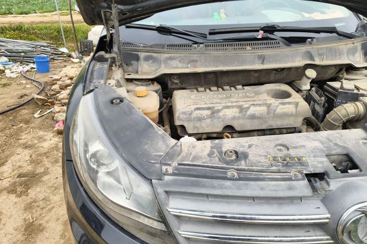 Used Dongfeng Fengon 580 2017 1.8L Manual Comfort Model Engine Bay Right