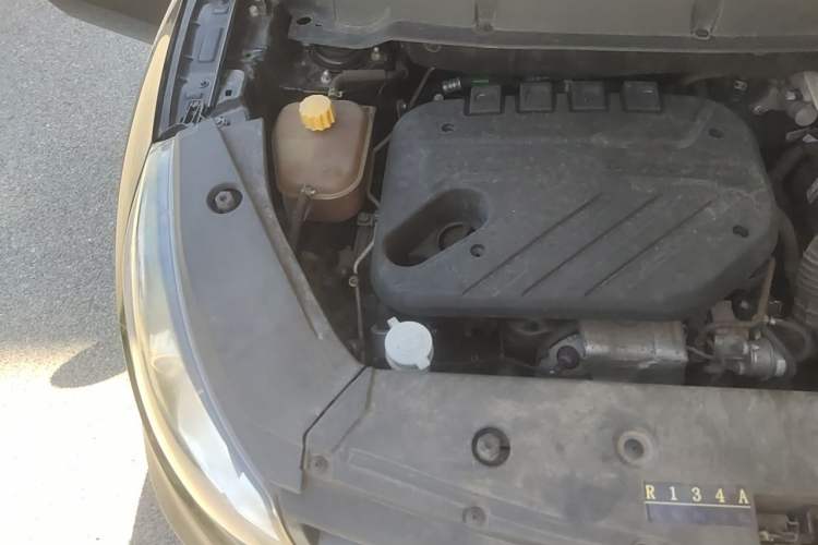 Used Dongfeng Fengon 580 2017 1.5T CVT Luxury Model Engine Bay Right