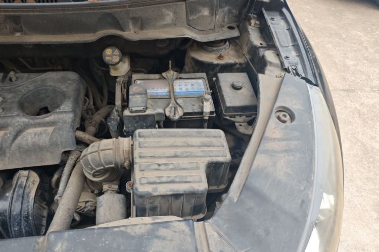 Used Dongfeng Fengon 580 2017 1.8L Manual Comfort Model Engine Bay Right