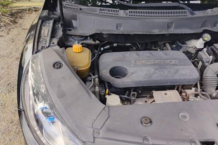 Used Dongfeng Fengon 580 2017 1.5T CVT Smart Connectivity Model Engine Bay Right