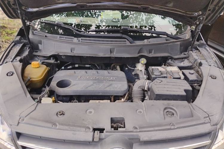 Used Dongfeng Fengon 580 2017 1.5T CVT Smart Connectivity Model Engine Bay