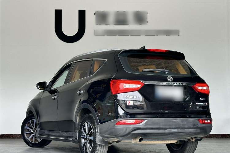 Used Dongfeng Fengon 580 2017 1.5T Manual Luxury Model Exterior 3