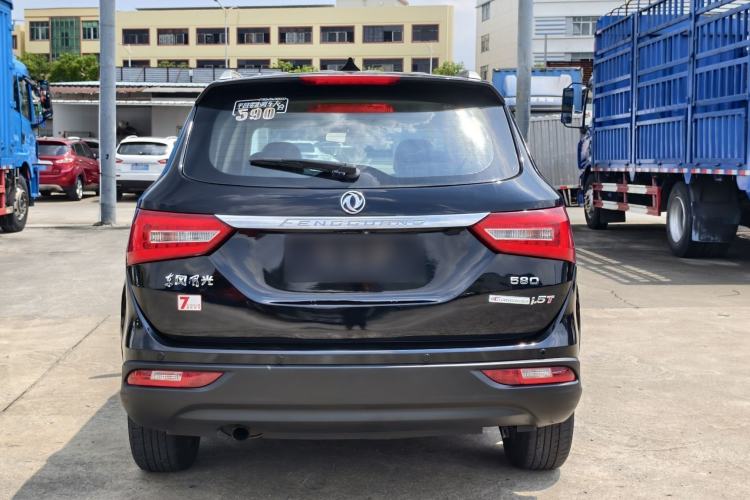 Used Dongfeng Fengon 580 2017 1.5T Manual Luxury Model Exterior 3