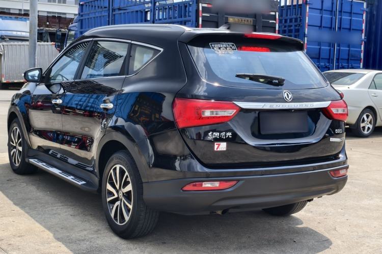 Used Dongfeng Fengon 580 2017 1.5T Manual Luxury Model Exterior 4