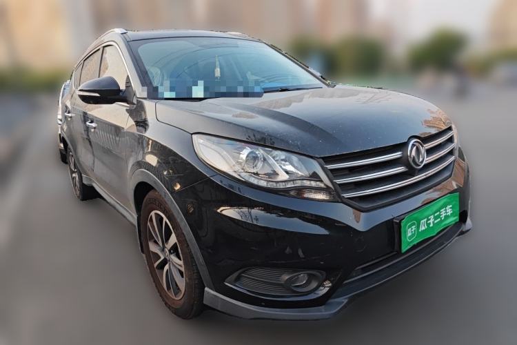Used Dongfeng Fengon 580 2017 1.5T Manual Luxury Model Front Right 45 Deg