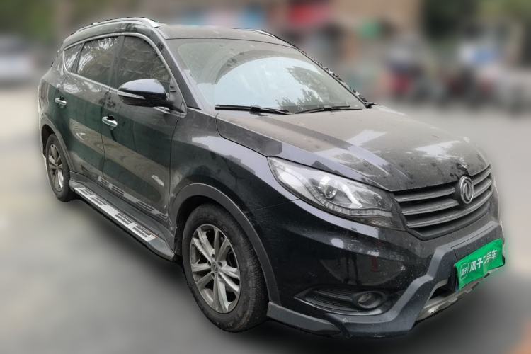 Used Dongfeng Fengon 580 2017 1.5T CVT Comfort Model Front Right 45 Deg