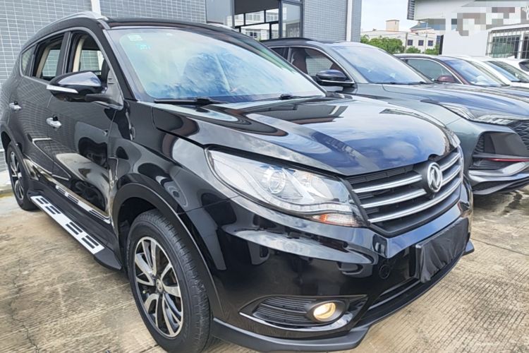 Used Dongfeng Fengon 580 2017 1.5T Manual Luxury Model Front Right 45 Deg