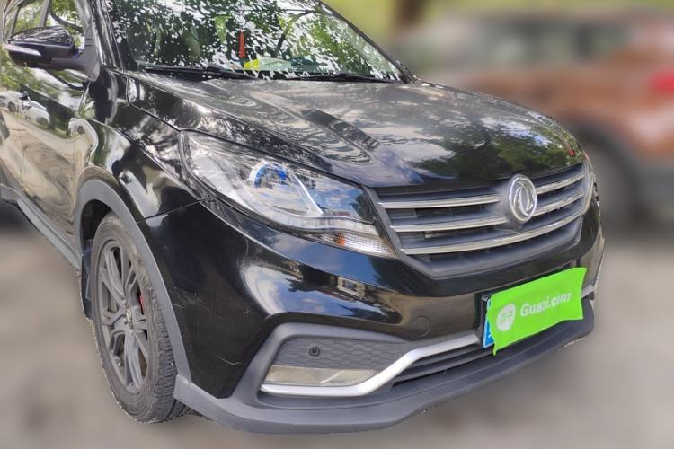 Used Dongfeng Fengon 580 2017 1.5T CVT Smart Connectivity Model Front Right 45 Deg