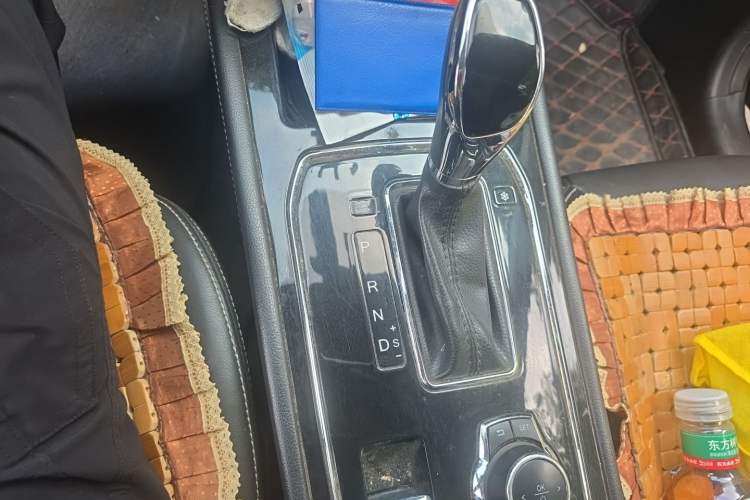 Used Dongfeng Fengon 580 2017 1.5T CVT Smart Style Model Gear Lever