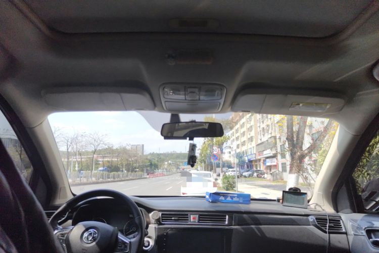 Used Dongfeng Fengon 580 2017 1.5T CVT Luxury Model Headliner