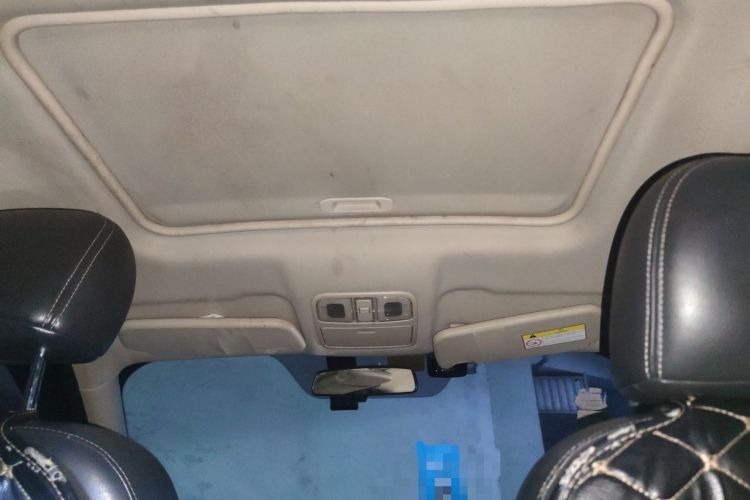 Used Dongfeng Fengon 580 2017 1.5T Manual Luxury Model Headliner
