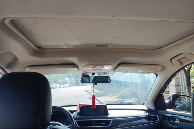 Used Dongfeng Fengon 580 2017 1.5T CVT Comfort Model Headliner