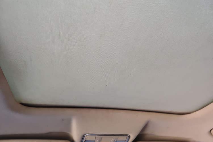 Used Dongfeng Fengon 580 2017 1.5T CVT Smart Style Model Headliner
