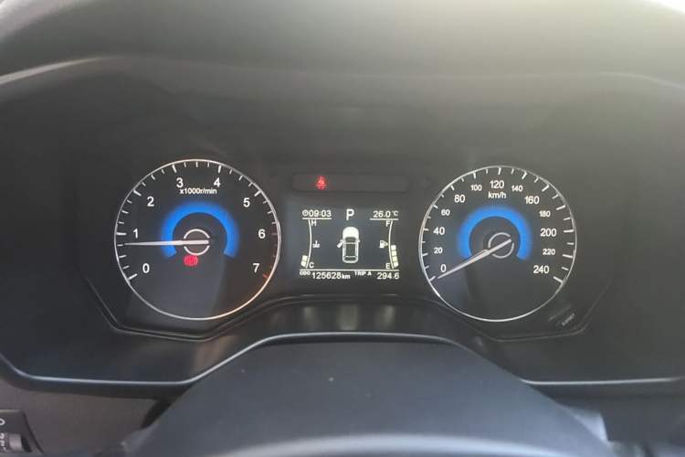 Used Dongfeng Fengon 580 2017 1.5T CVT Luxury Model Instrument Cluster