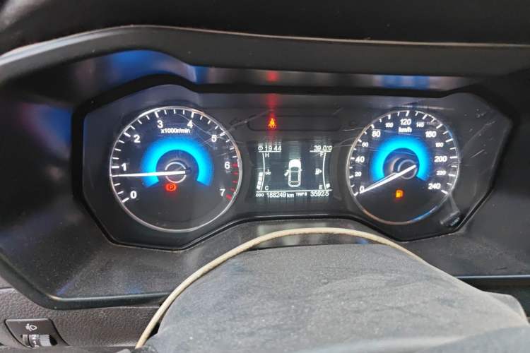 Used Dongfeng Fengon 580 2017 1.5T Manual Luxury Model Instrument Cluster