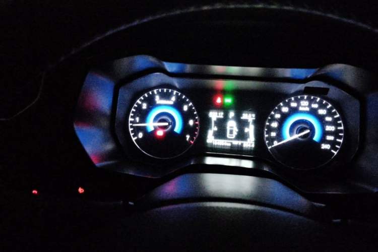 Used Dongfeng Fengon 580 2017 1.5T CVT Luxury Model Instrument Cluster