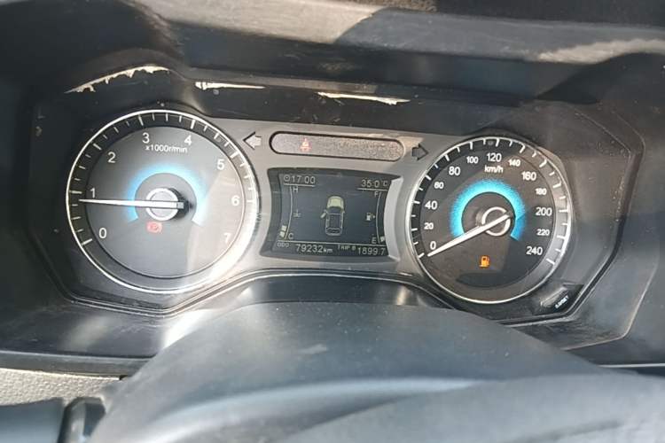 Used Dongfeng Fengon 580 2017 1.8L Manual Comfort Model Instrument Cluster