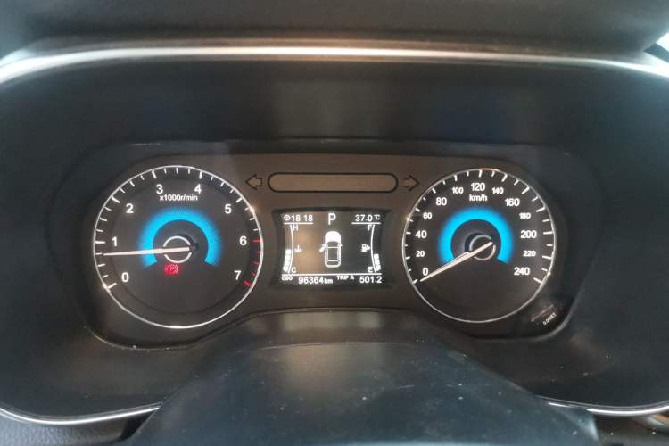 Used Dongfeng Fengon 580 2017 1.5T CVT Smart Style Model Instrument Cluster