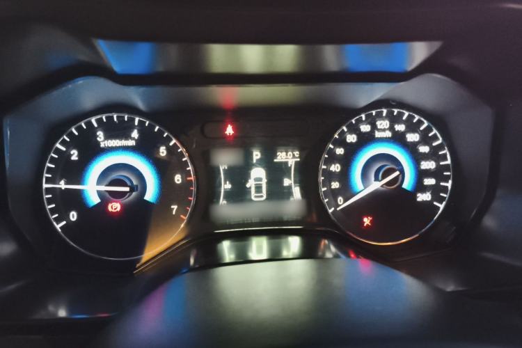 Used Dongfeng Fengon 580 2017 1.5T CVT Luxury Model Instrument Cluster