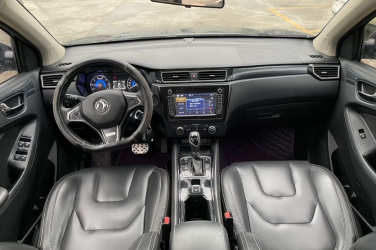 Used Dongfeng Fengon 580 2017 1.5T CVT Comfort Model Interior 1