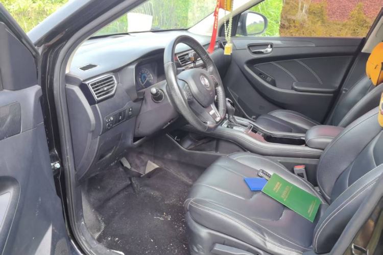 Used Dongfeng Fengon 580 2017 1.5T CVT Comfort Model Interior 2